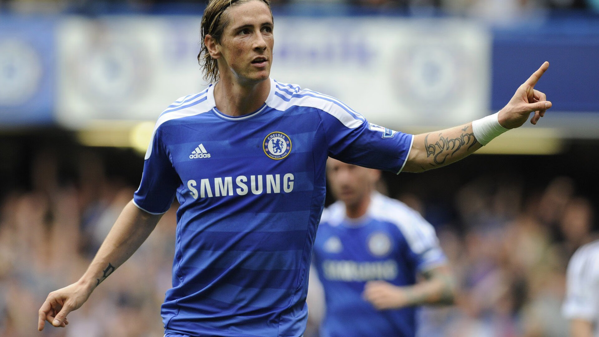 巴黎圣日尔曼正式官宣新援加盟，豪门再补强，巴黎圣日尔曼全队合照